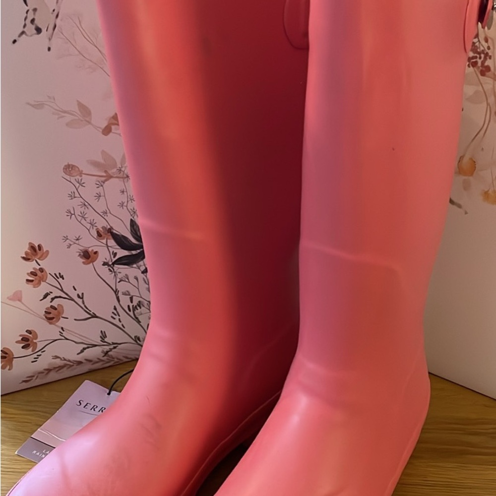 NWT Women’s Size 8 Ladies Rain Boots Serra Brand